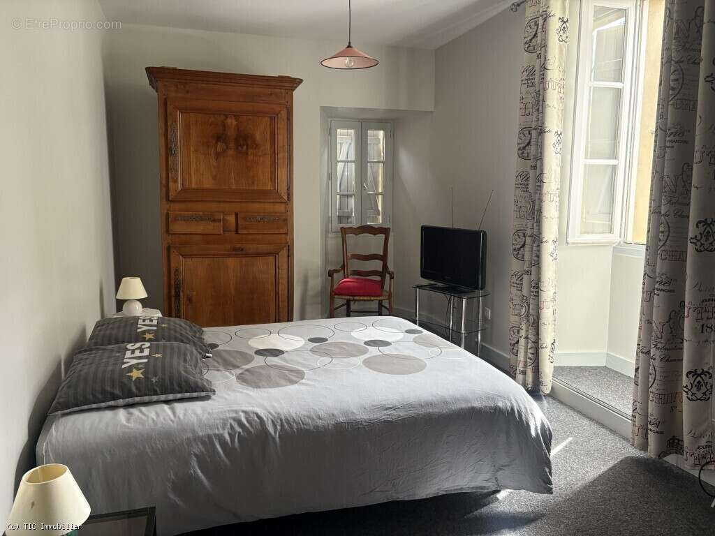 Maison à VILLEFAGNAN