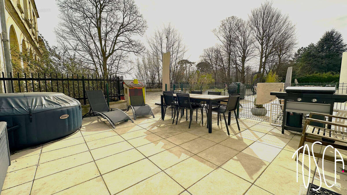 Appartement à THIAIS