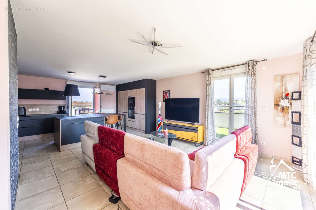 Appartement à LOYETTES