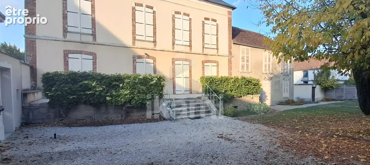 Seignelay en Bourgogne -  Maison bourgeoise  7 pièces + dépendances - photo 33