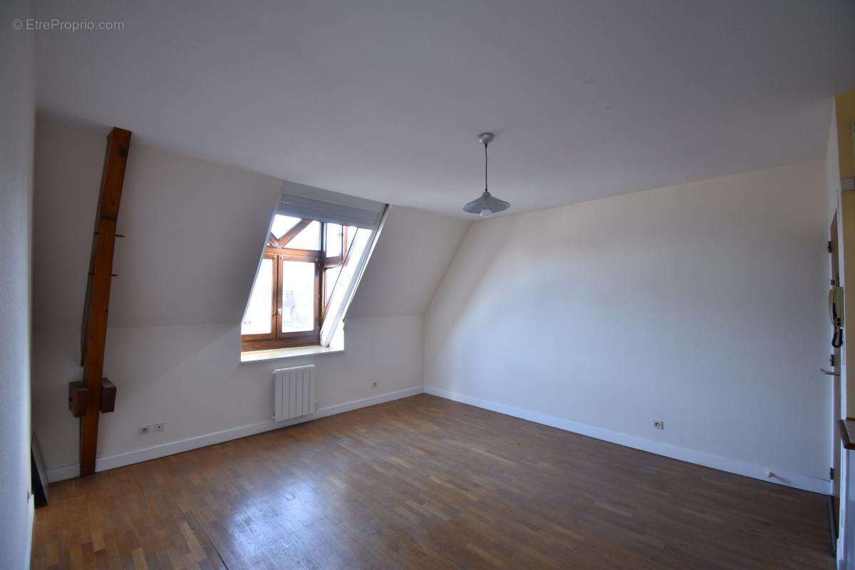 Appartement à COSNE-COURS-SUR-LOIRE