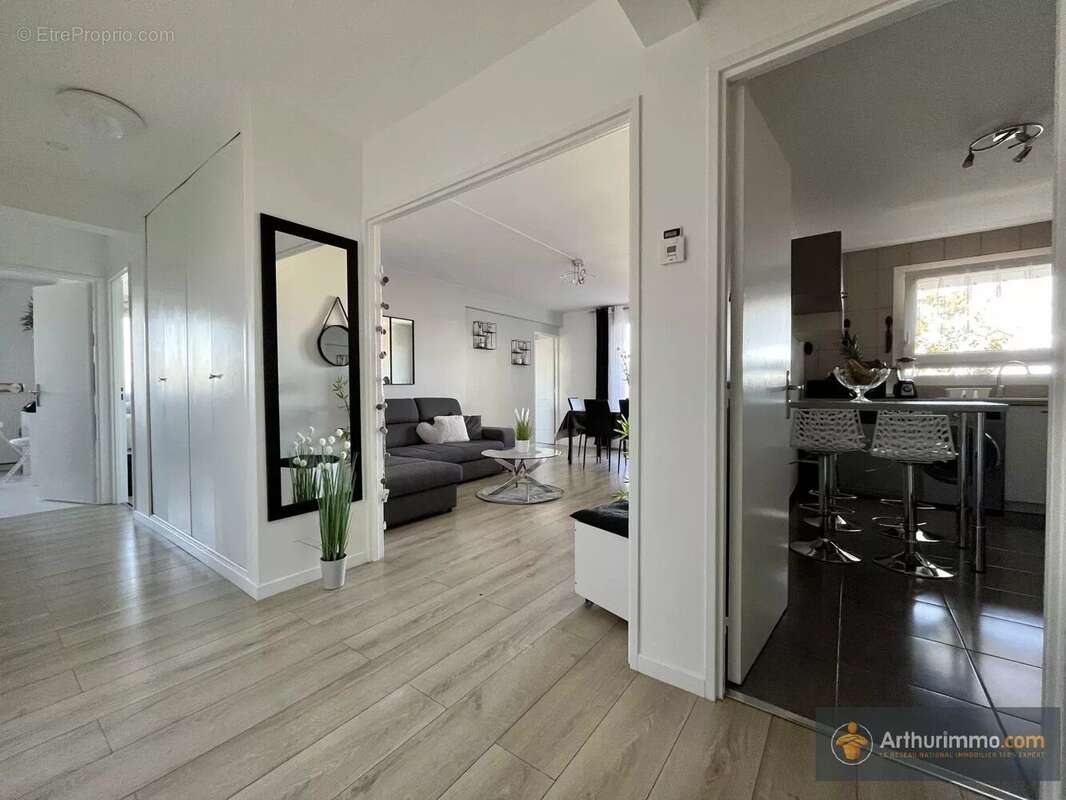Appartement à LIVRY-GARGAN
