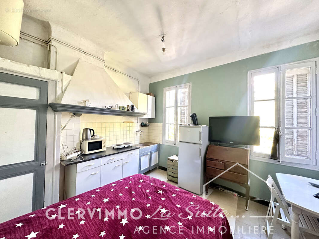 Appartement à MARSEILLE-11E