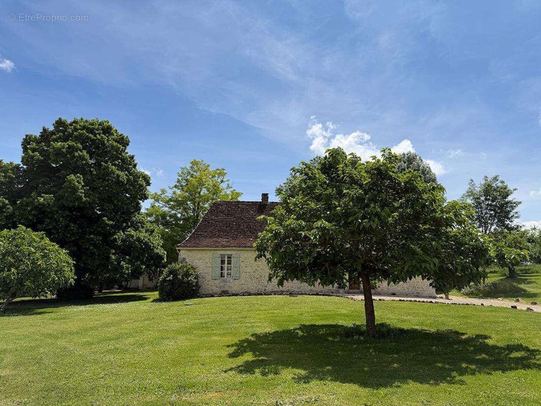 Maison à BEAUMONT-DU-PERIGORD