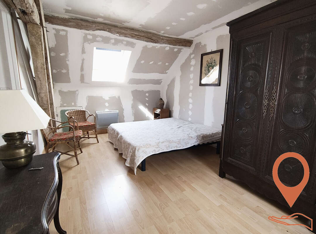 Maison à CERNOY-EN-BERRY