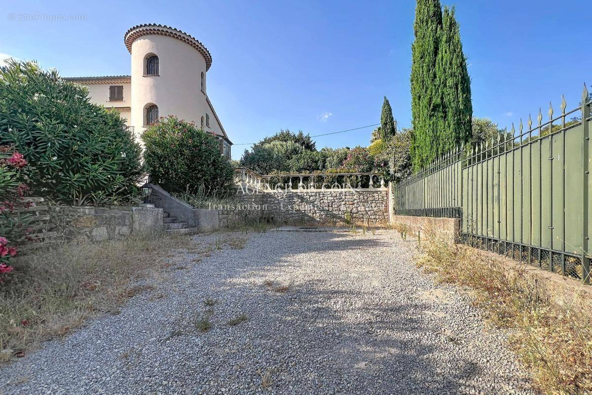 Maison à DRAGUIGNAN