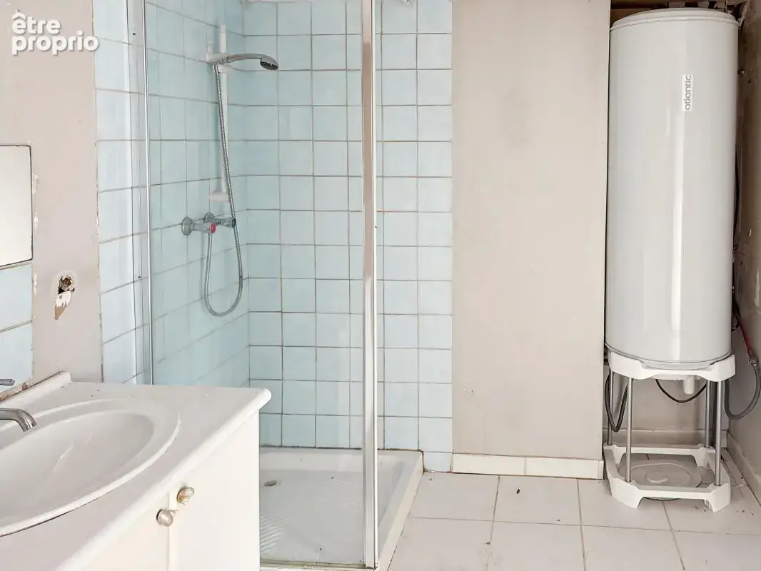 A SAISIR - Bien à fort potentiel - Spécial Rénovation ! - photo 17