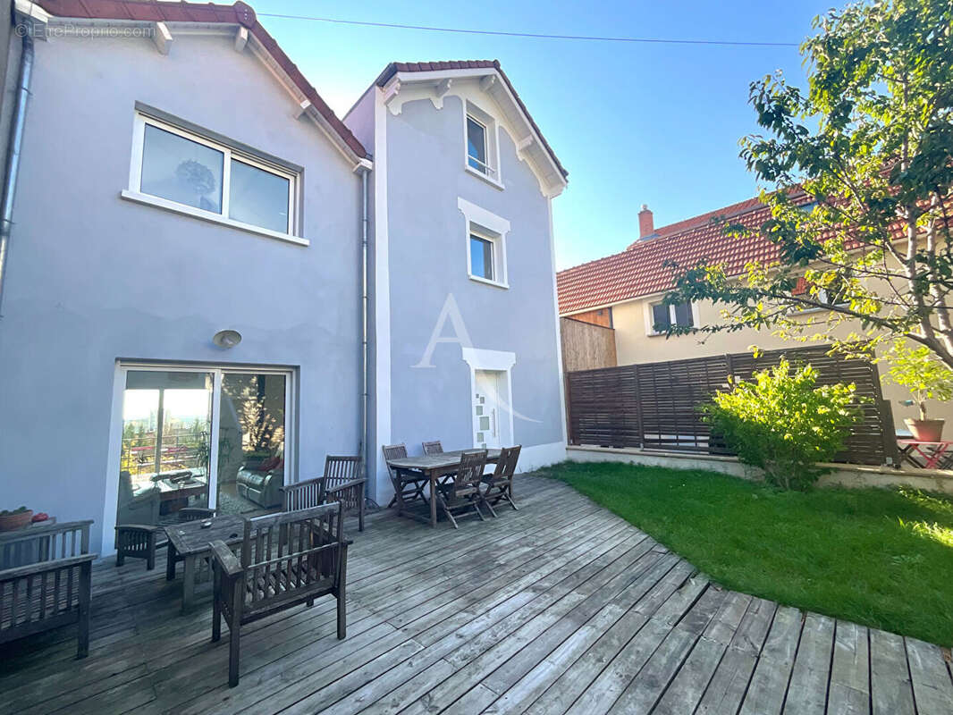 Maison à FONTENAY-SOUS-BOIS