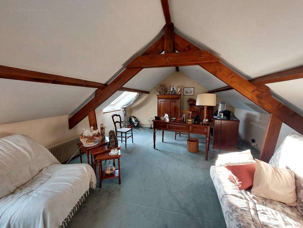 Maison à LES BAUX-SAINTE-CROIX