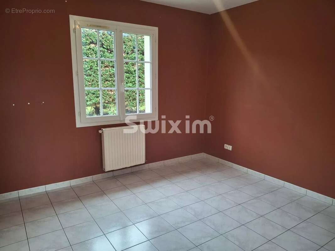 Maison à CANDE-SUR-BEUVRON