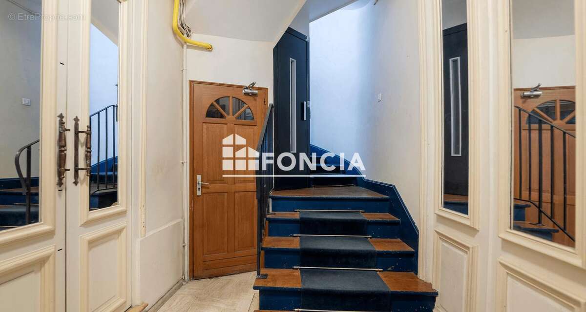 Appartement à PARIS-10E