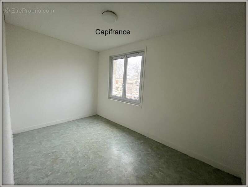 Appartement à CLICHY-SOUS-BOIS