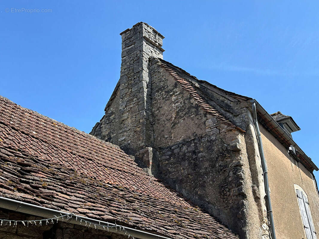 Maison à rénover coeur de village - photo 2