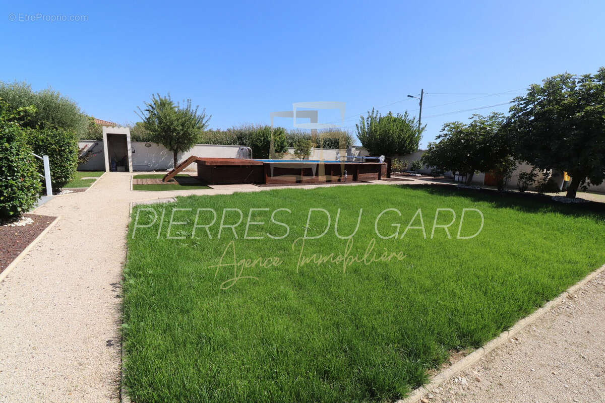 Maison à ROCHEFORT-DU-GARD