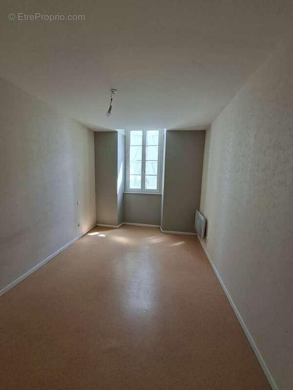 Maison en pierre avec jardin - photo 8