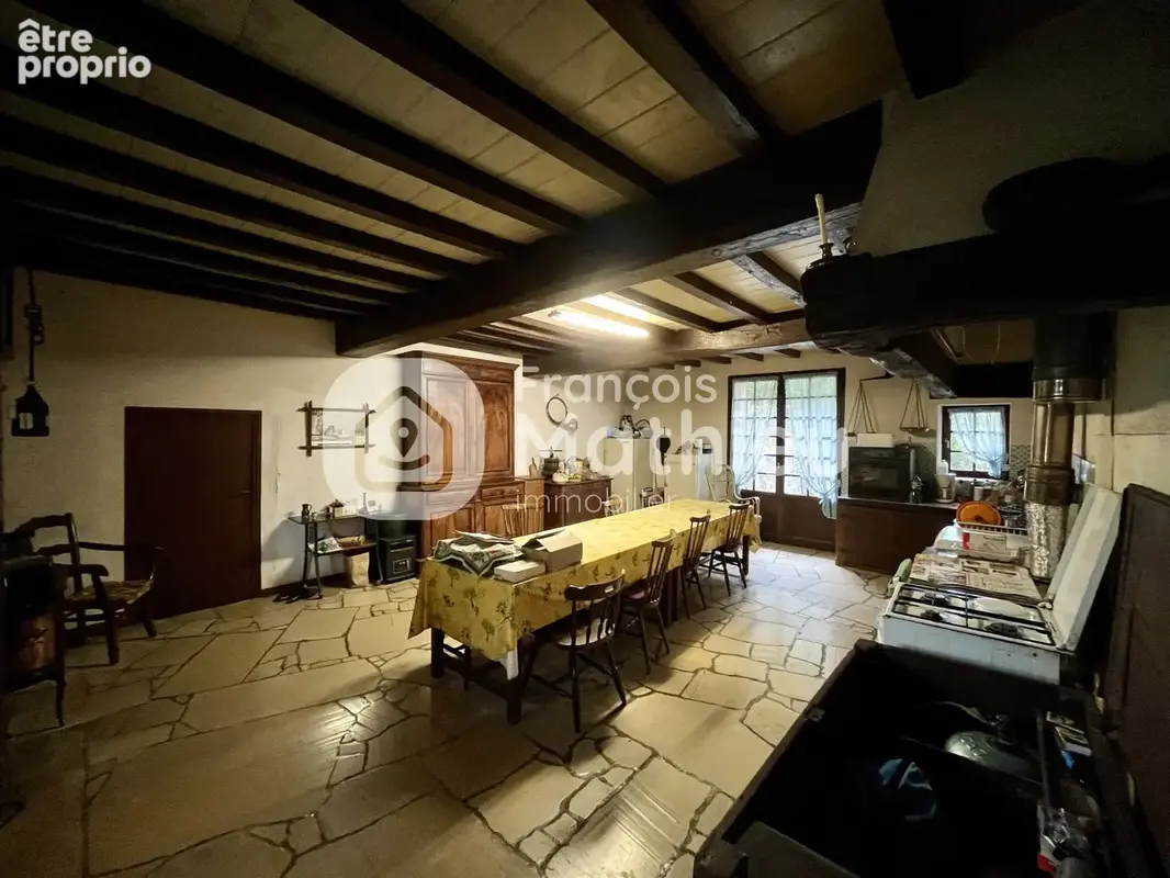 Propriété 6 pièces 215 m2 - photo 3