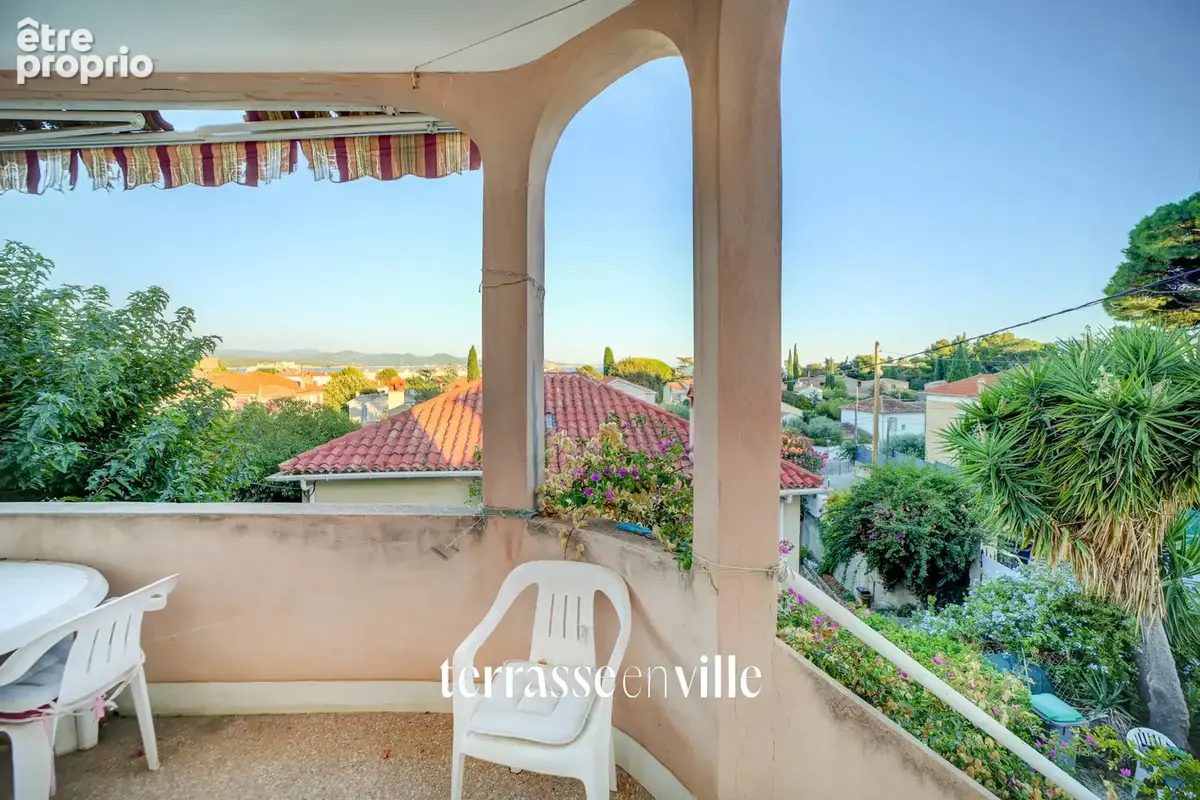 La ciotat - quartier hôpital - appartement 71,5 m2 - terrasse - parkings - vue mer - jardin 267m2 - proche pla - photo 9