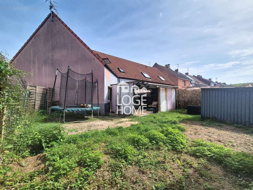 Maison à DOURGES