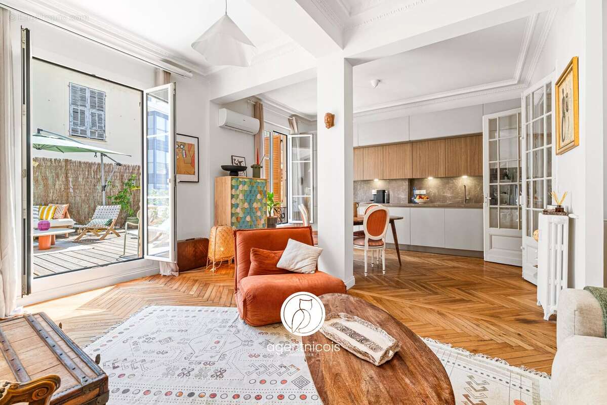 Nice // libération : 2 pièces / entièrement rénové / bourgeois / exceptionnelle terrasse - photo 4