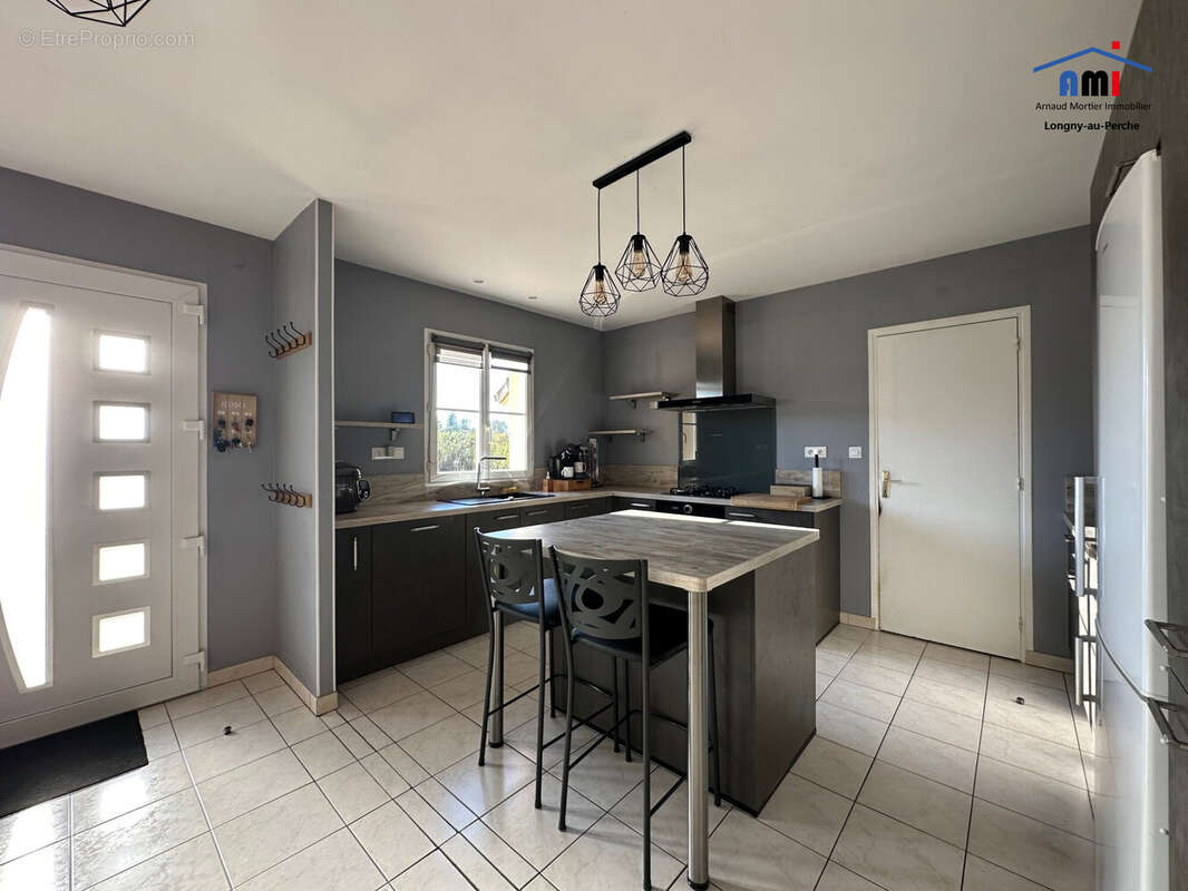 Maison à LONGNY-AU-PERCHE