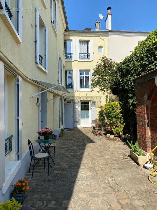 Appartement à MAISONS-LAFFITTE