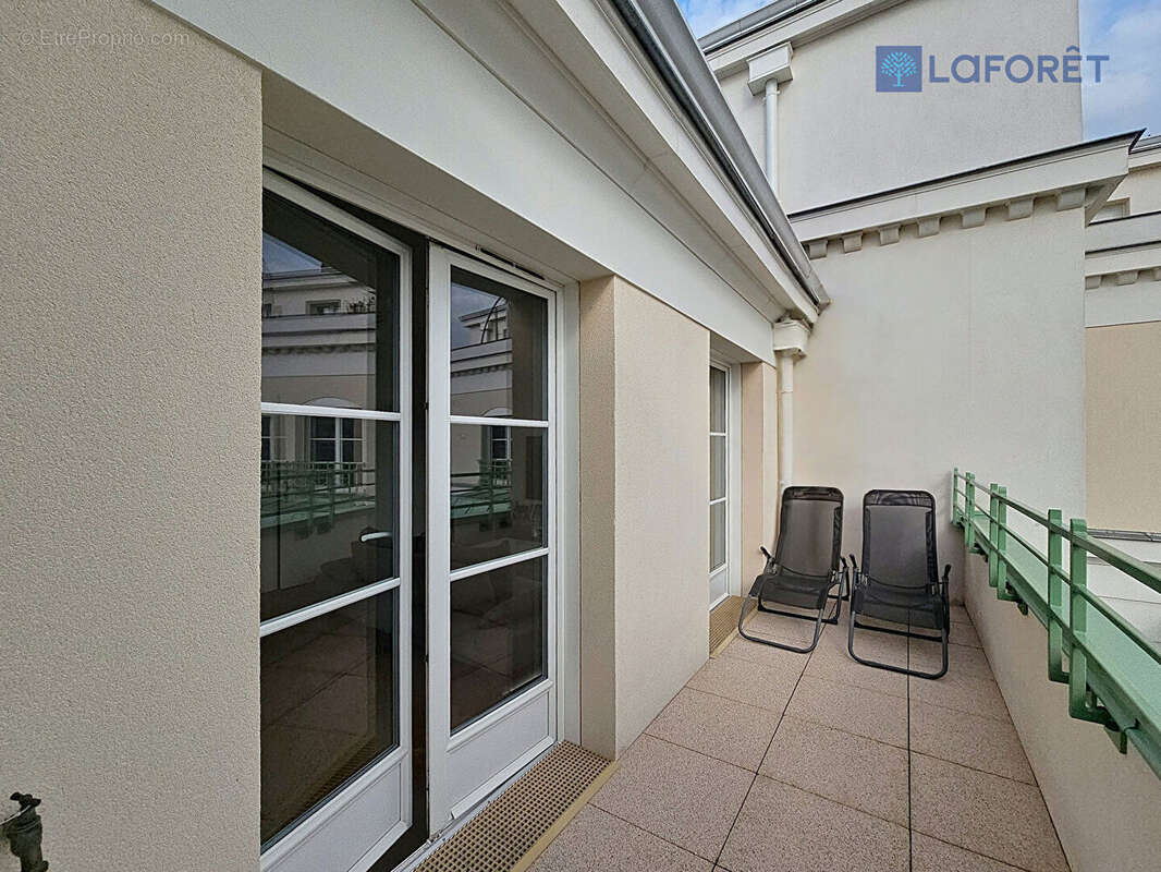 Appartement à SERRIS