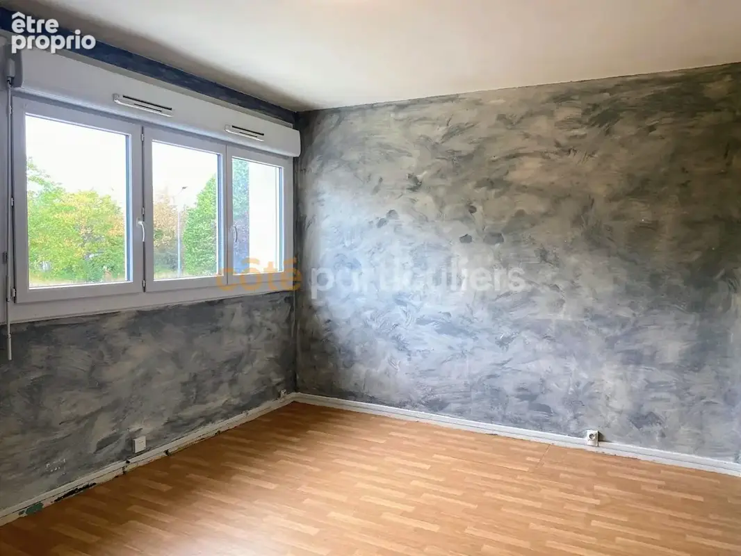 LONGVIC - T3 de 59 m² avec parking et cave - photo 2