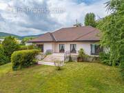 Maison à DIVONNE-LES-BAINS