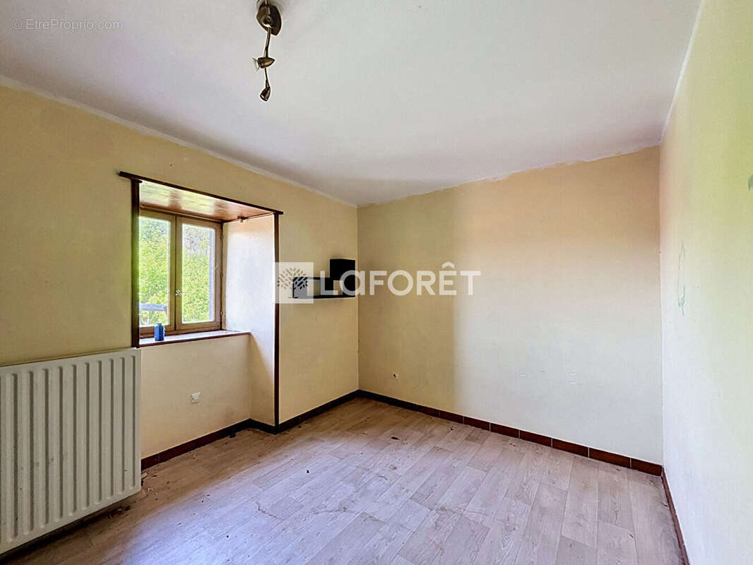Appartement à POLIGNAC