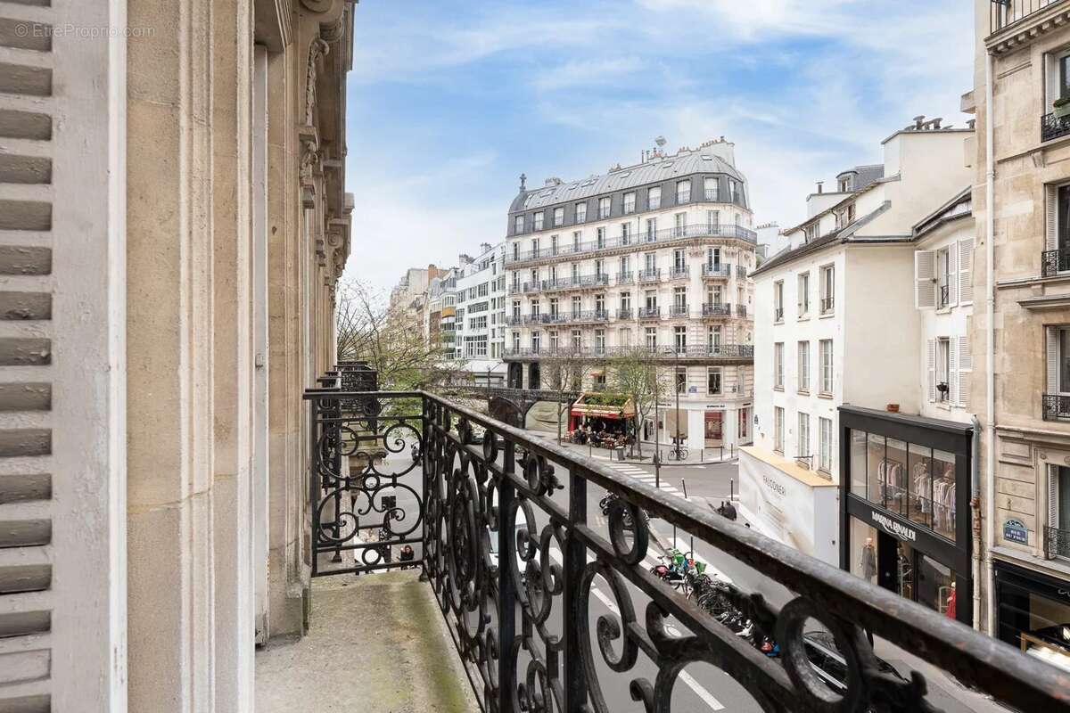 Appartement à PARIS-6E