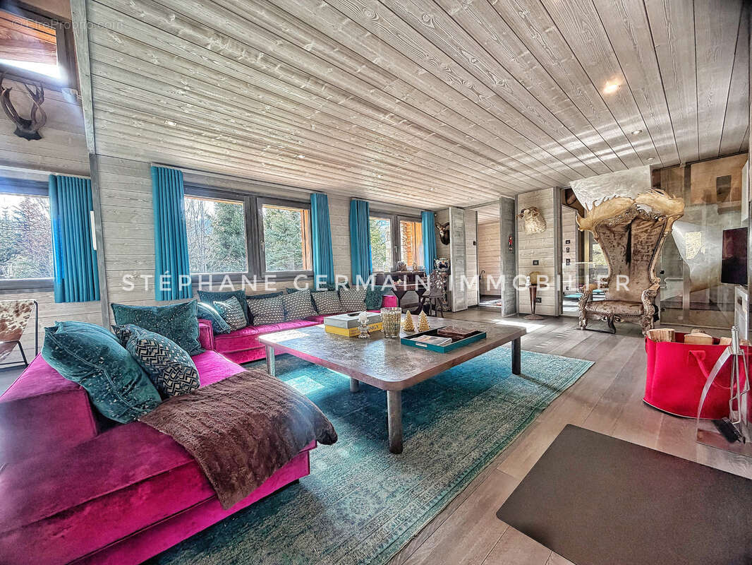 Maison à DEMI-QUARTIER