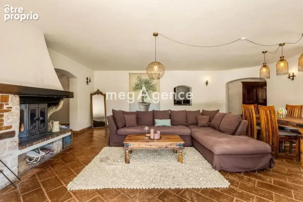CHARMANTE VILLA DE 148 m2 sur un terrain de 2740 m2- VENCE 06 - photo 4