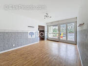 Appartement à GRAND-CHARMONT