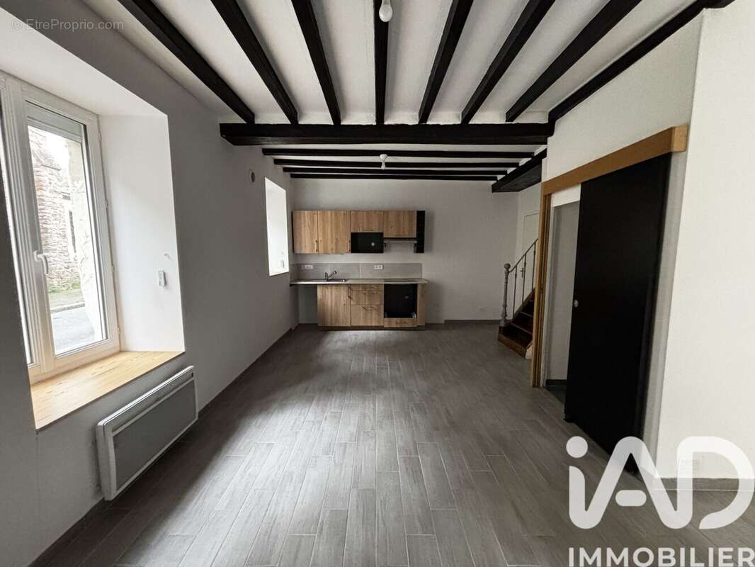 Photo 3 - Maison à ETRICHE