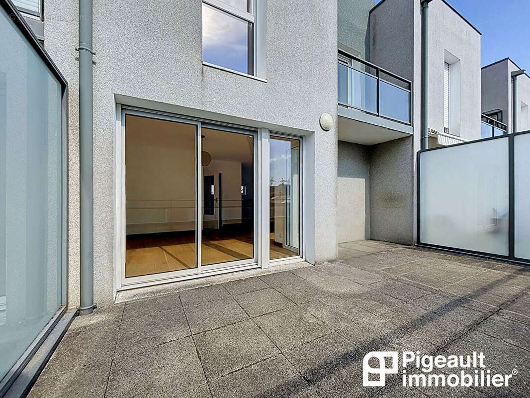 Maison - Appartement T4 en copropriété à vendre - Rennes - Quartier Lorient Saint-Brieuc - Double garage - Terrasse - photo 12