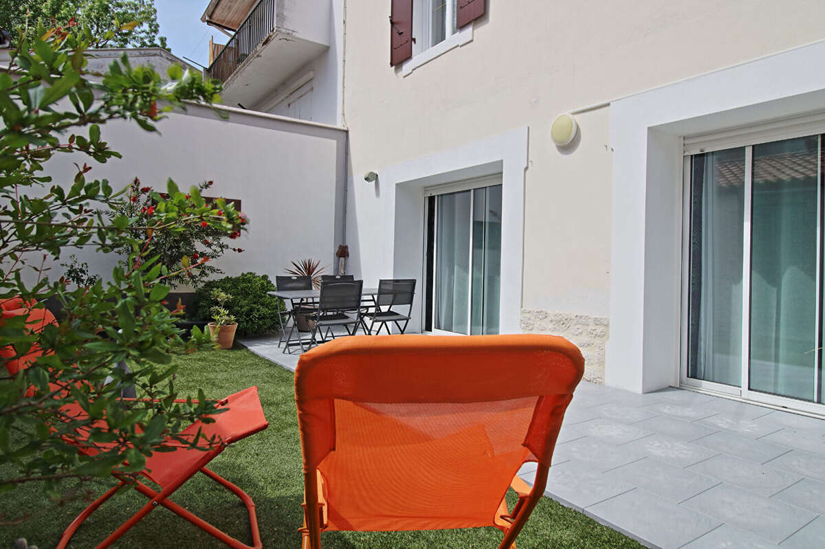 Maison Dax - 8 chambres + dépendance - photo 3