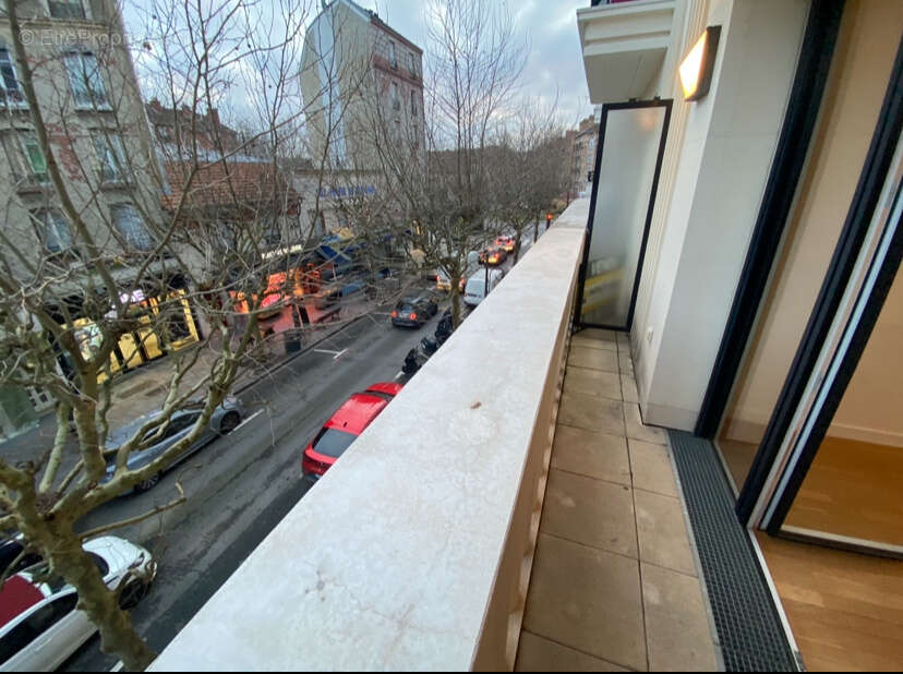 Appartement à SURESNES