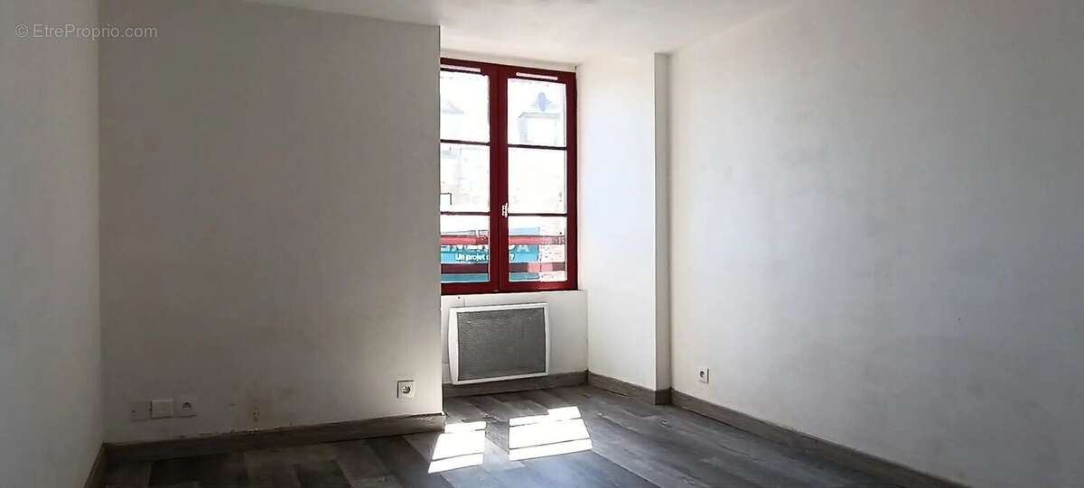 Ambon - appartement 2 chambres - sur la place du village - photo 9
