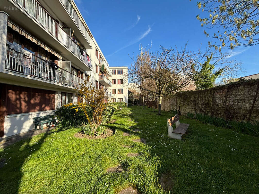 Appartement à EPINAY-SUR-SEINE