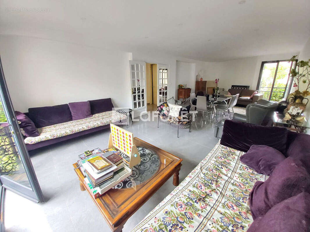 Appartement à LE RAINCY