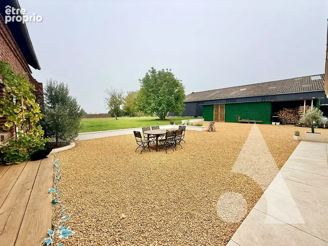 Longère de rénovée de 250m² avec grand terrain et dépendances - photo 16