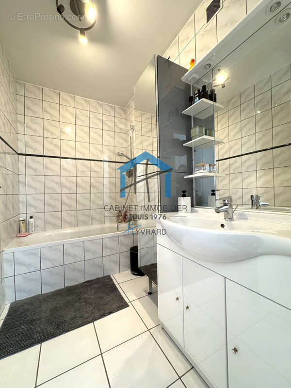 Appartement à LA TALAUDIERE