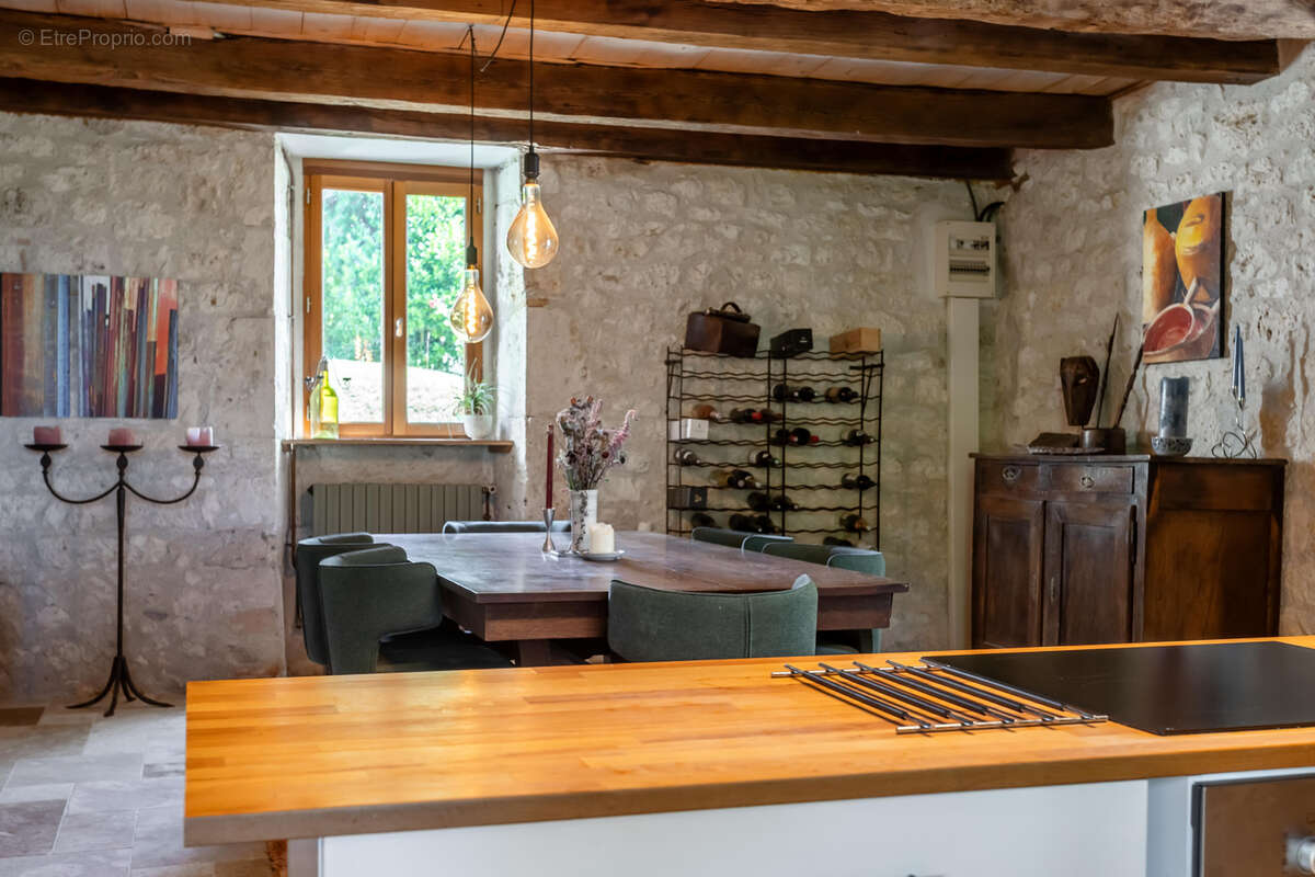 Propriété de campagne avec piscine et dépendances - photo 25