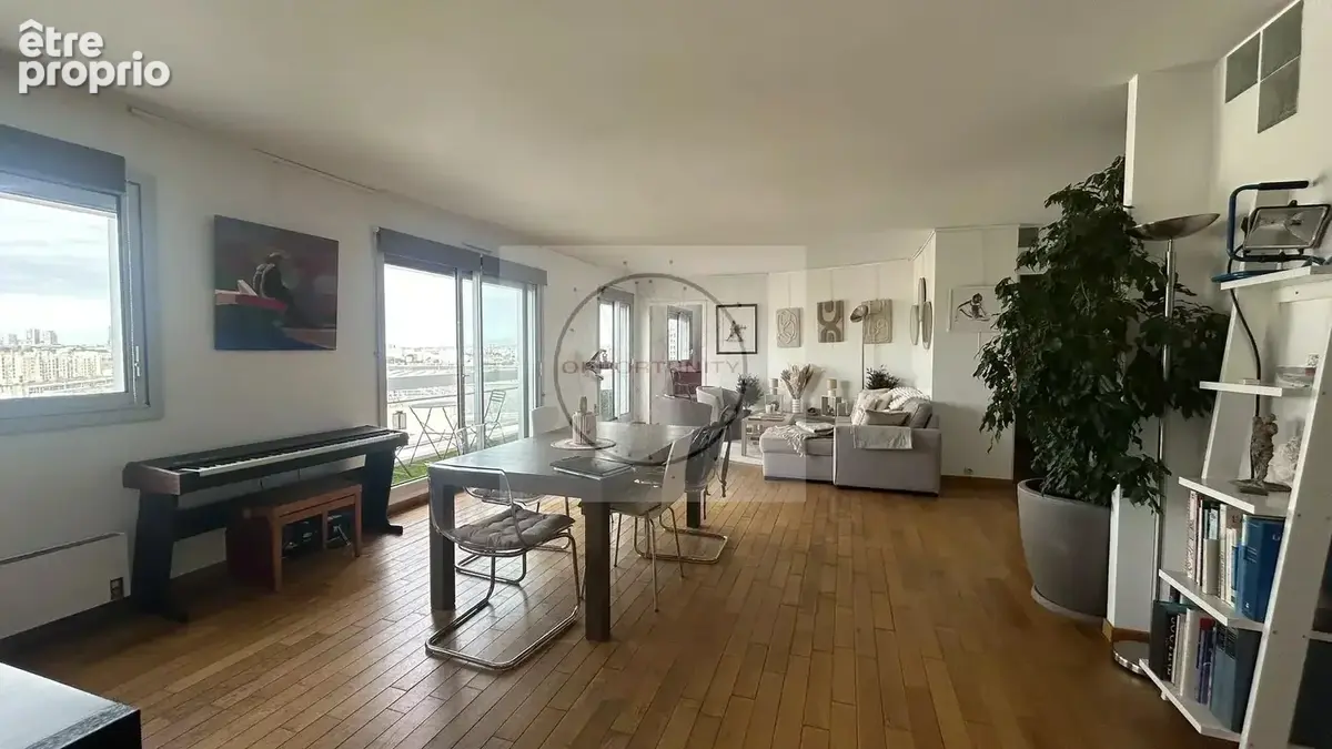Appartement à CHARENTON-LE-PONT