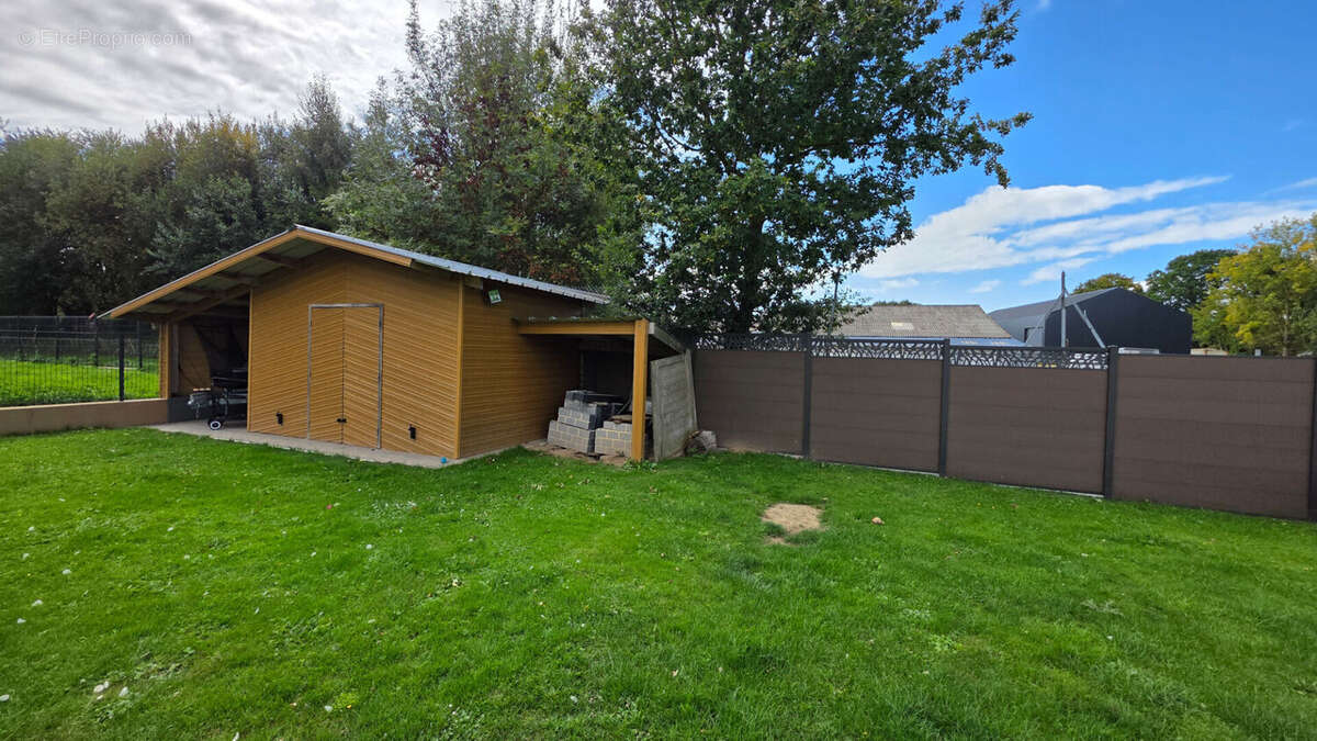 Maison à MINIAC-MORVAN