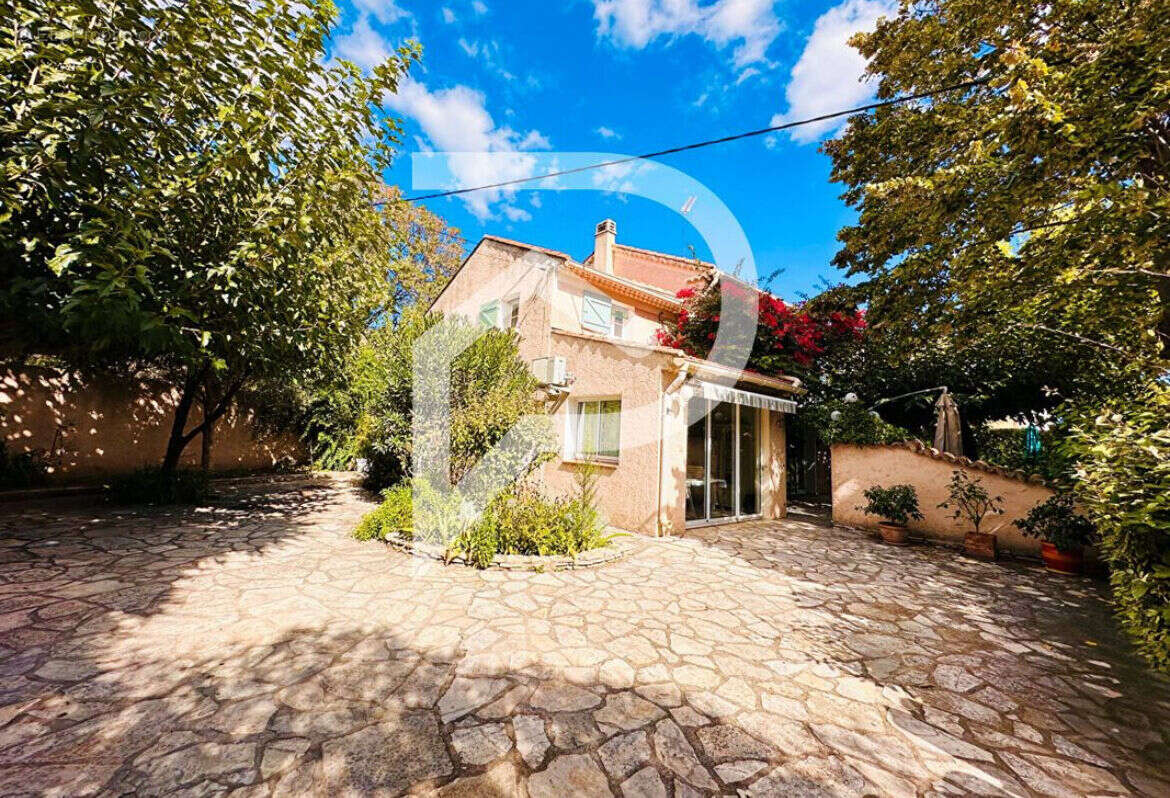 Maison à LA VALETTE-DU-VAR
