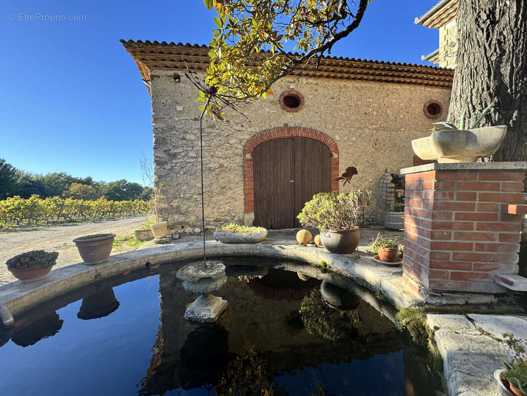 Domaine sur 13 hectares au coeur des dentellles de montmirail - cru gigondas - photo 4