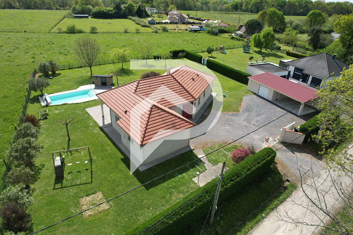 Maison à HAGETAUBIN