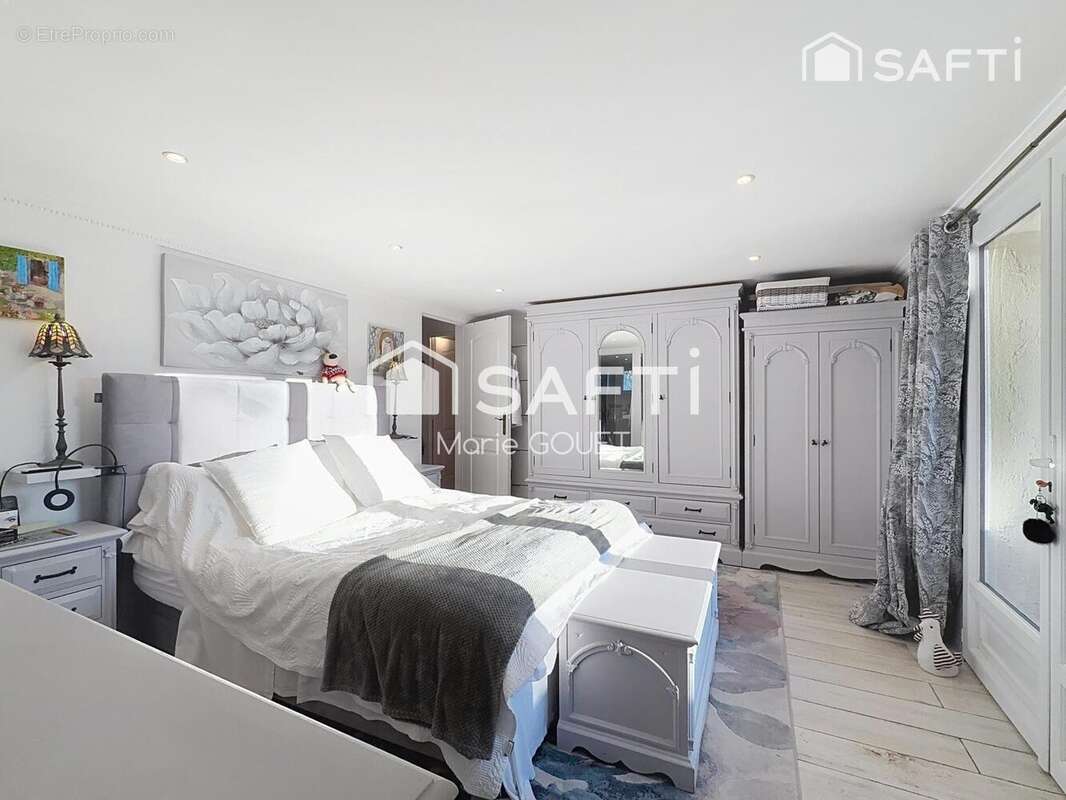 Photo 9 - Maison à FREJUS