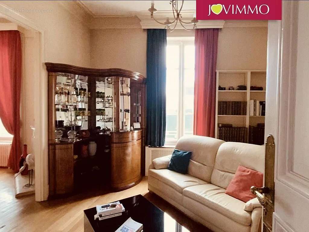 Maison à NERIS-LES-BAINS